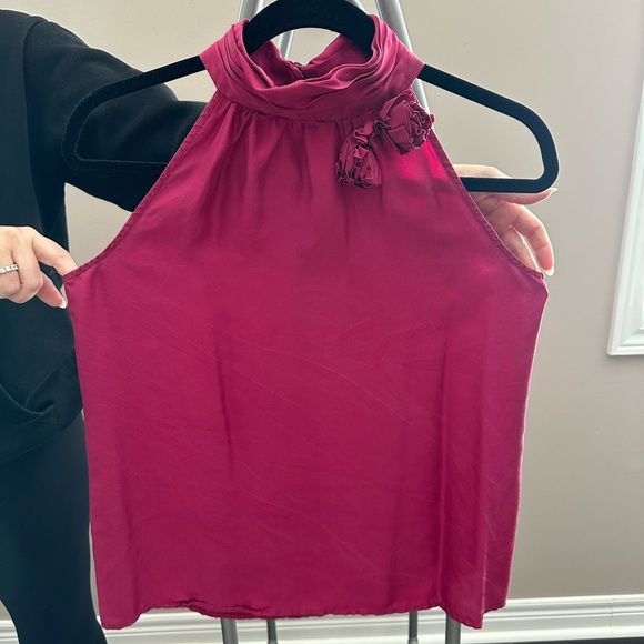 Silk magenta halter blouse. Size Medium - Picture 3 of 7